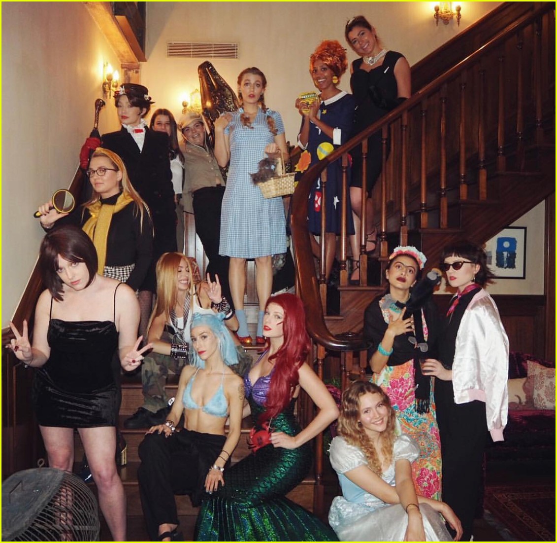 taylor swift new years eve costume party 01