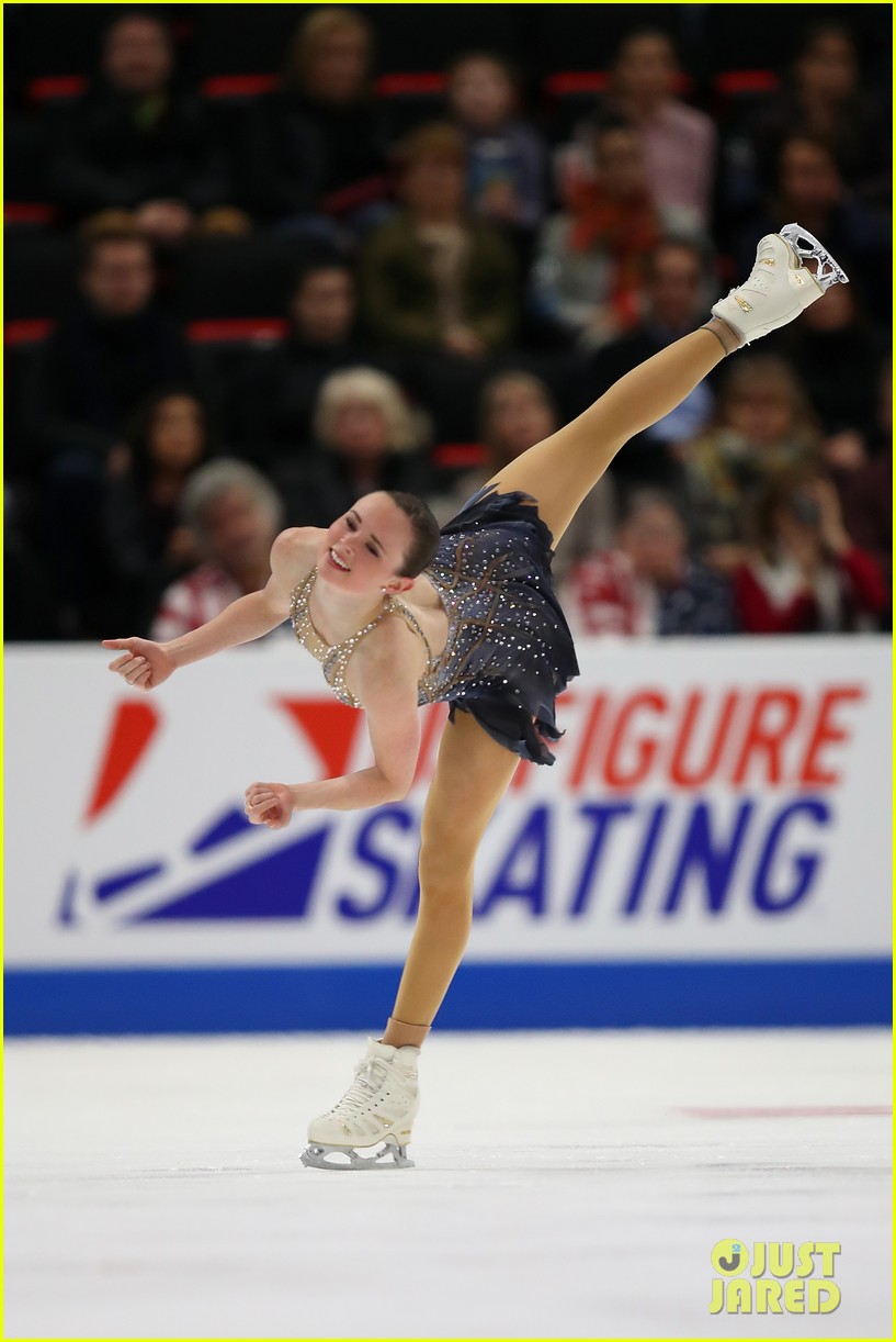 who won the ladies title at us figure skating national championship 30