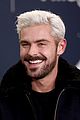 zac efron debuts bleached blonde hair at sundance film festival 04