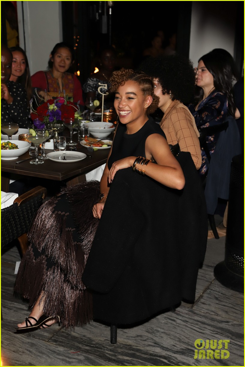 amandla stenberg marsai martin show off their curls at common toast to the arts 15
