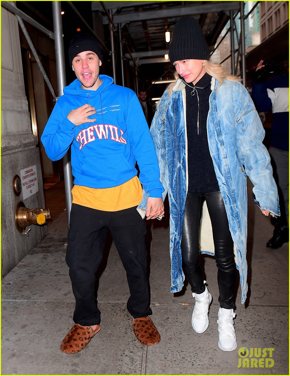 justin bieber shows off his louis vuitton slippers while out with hailey 05