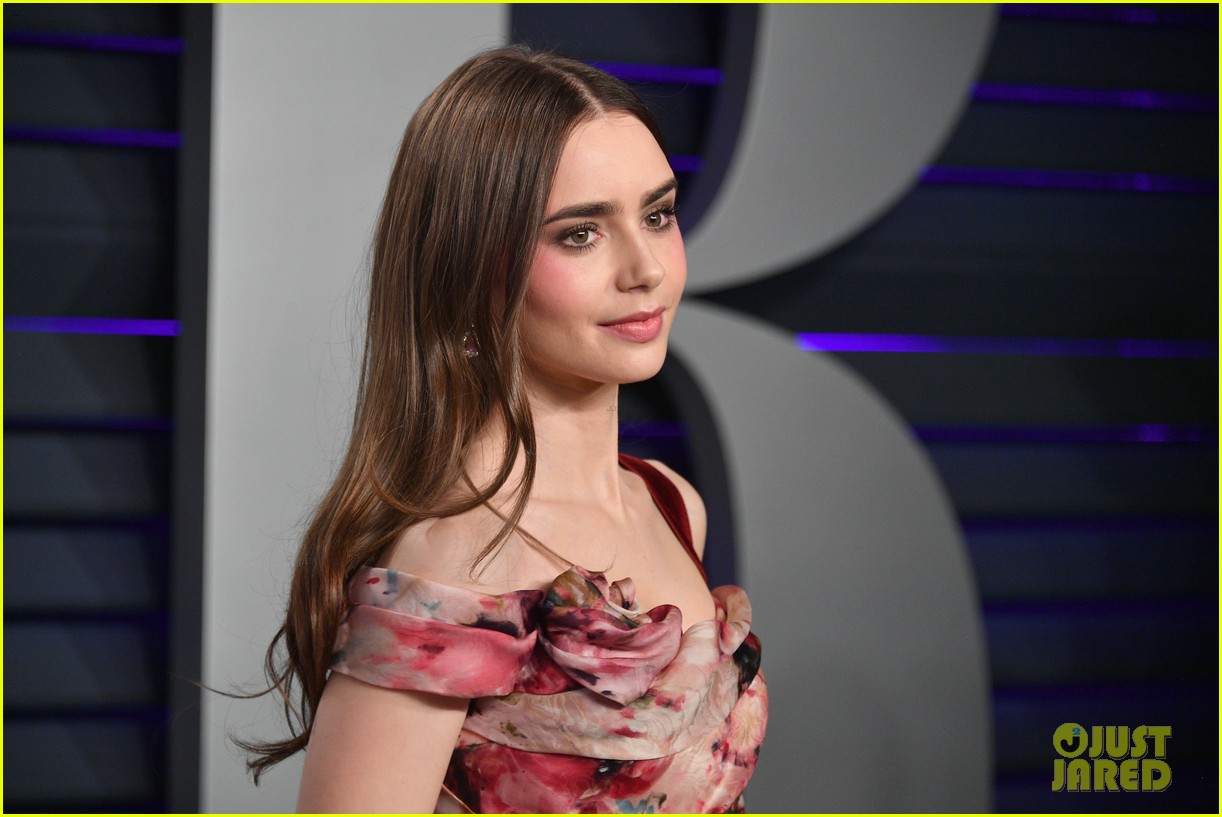 lily collins noah centineo vanity fair oscars 2019 party 08