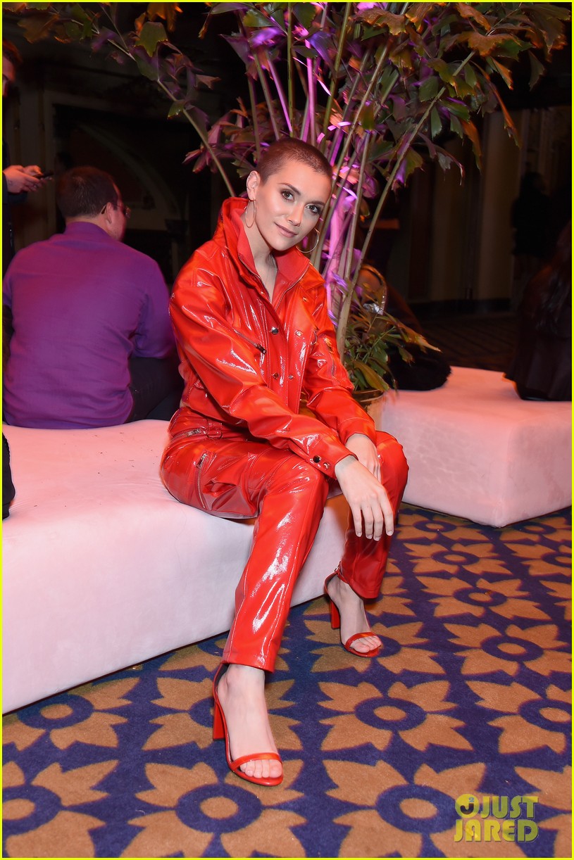 alyson stoner debuts shaved head at teen vogues young hollywood party 03