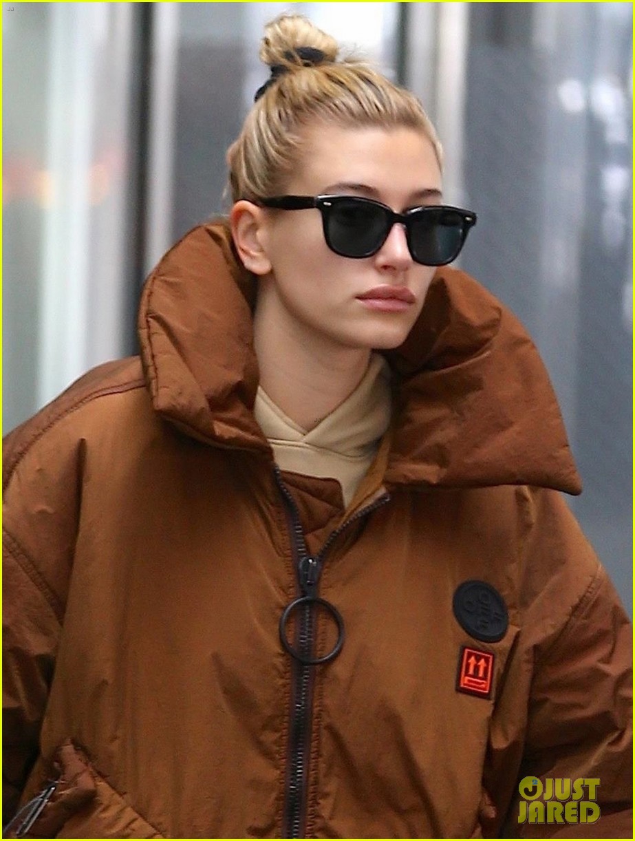 hailey bieber arrives back in nyc after quick trip to paris 02