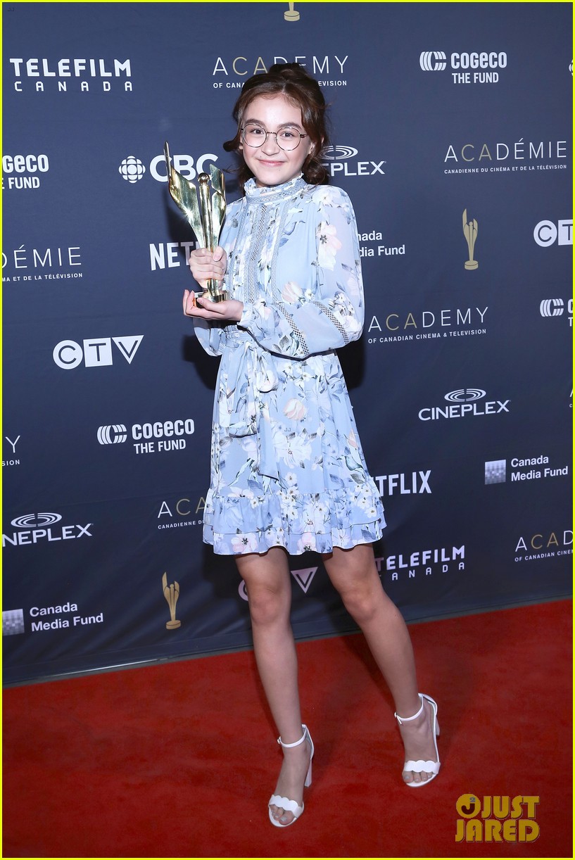 anna cathcart wins best performance for odd squad at canadian screen awards 04