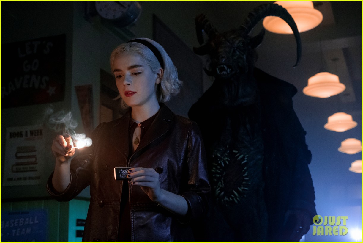 chilling adventures of sabrina season 2 gets release date and poster 01