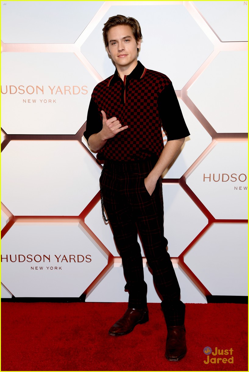 dylan sprouse hudson yard event nyc 01