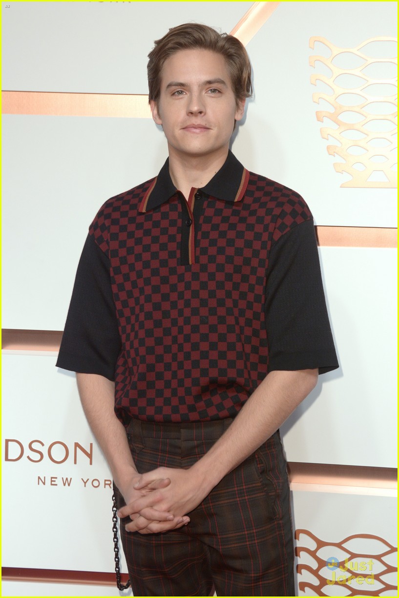dylan sprouse hudson yard event nyc 04