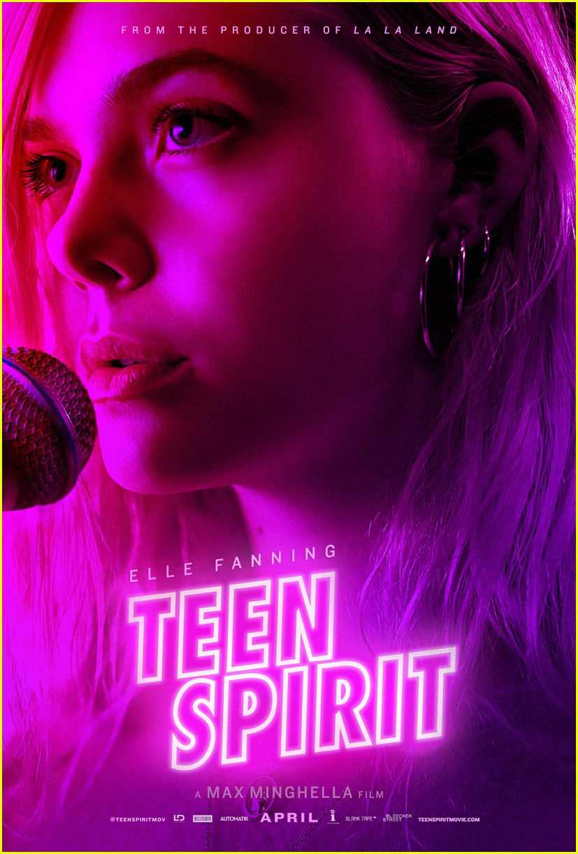 elle fanning sings robyns dancing on my own in teen spirit clip 01