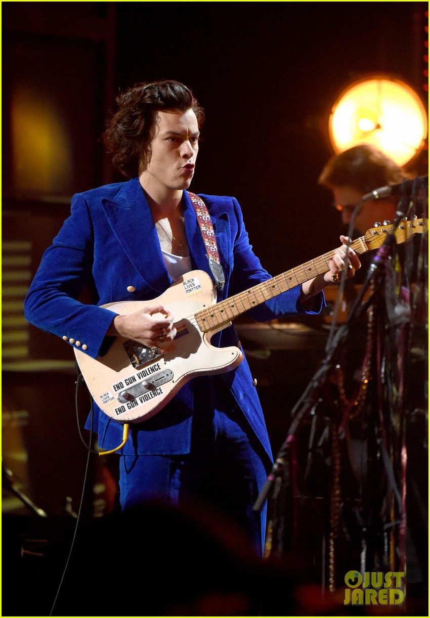 harry styles inducts stevie nicks rock n roll hall of fame 08