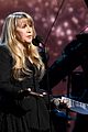 harry styles inducts stevie nicks rock n roll hall of fame 25