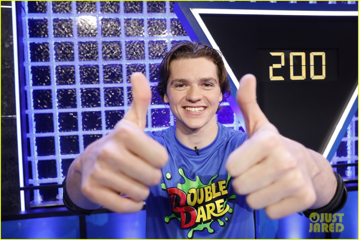 joel courtney gets covered in slime on double dare 04