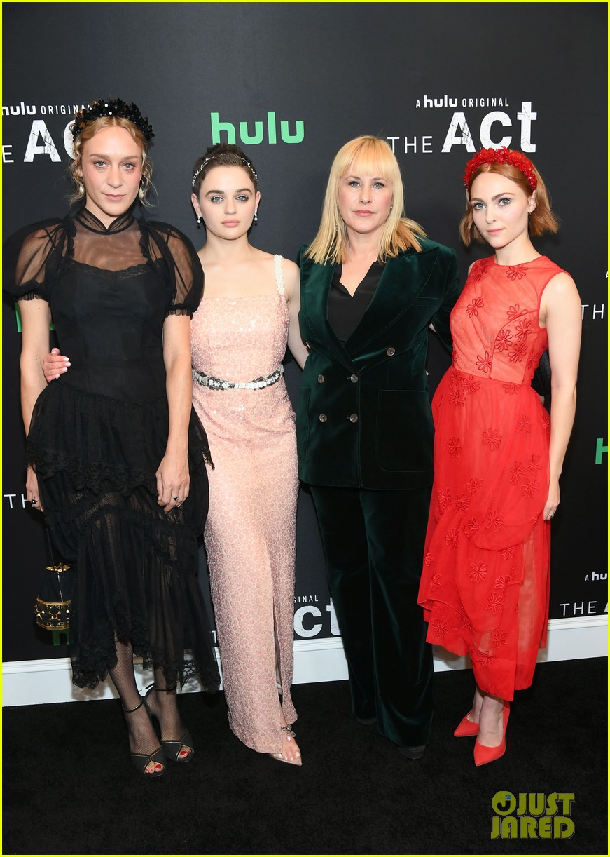 joey king patricia arquette the act nyc premiere 09