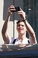 shawn mendes greets fans arriving in barcelona 02