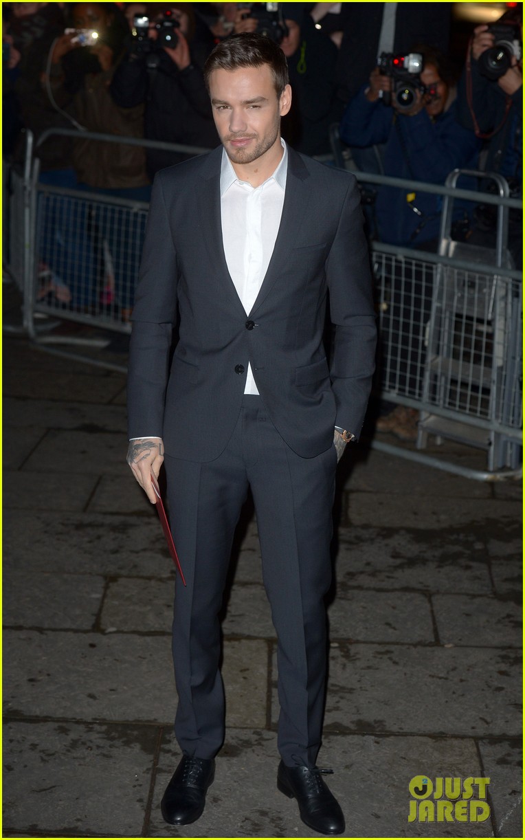 liam payne joins kate moss at portrait gala 05