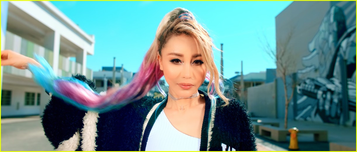 wengie lace up music video 01
