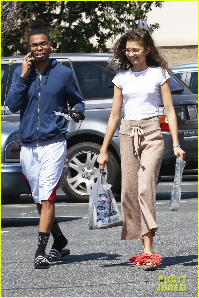 zendaya had a lot to say about this paparazzi moment 10