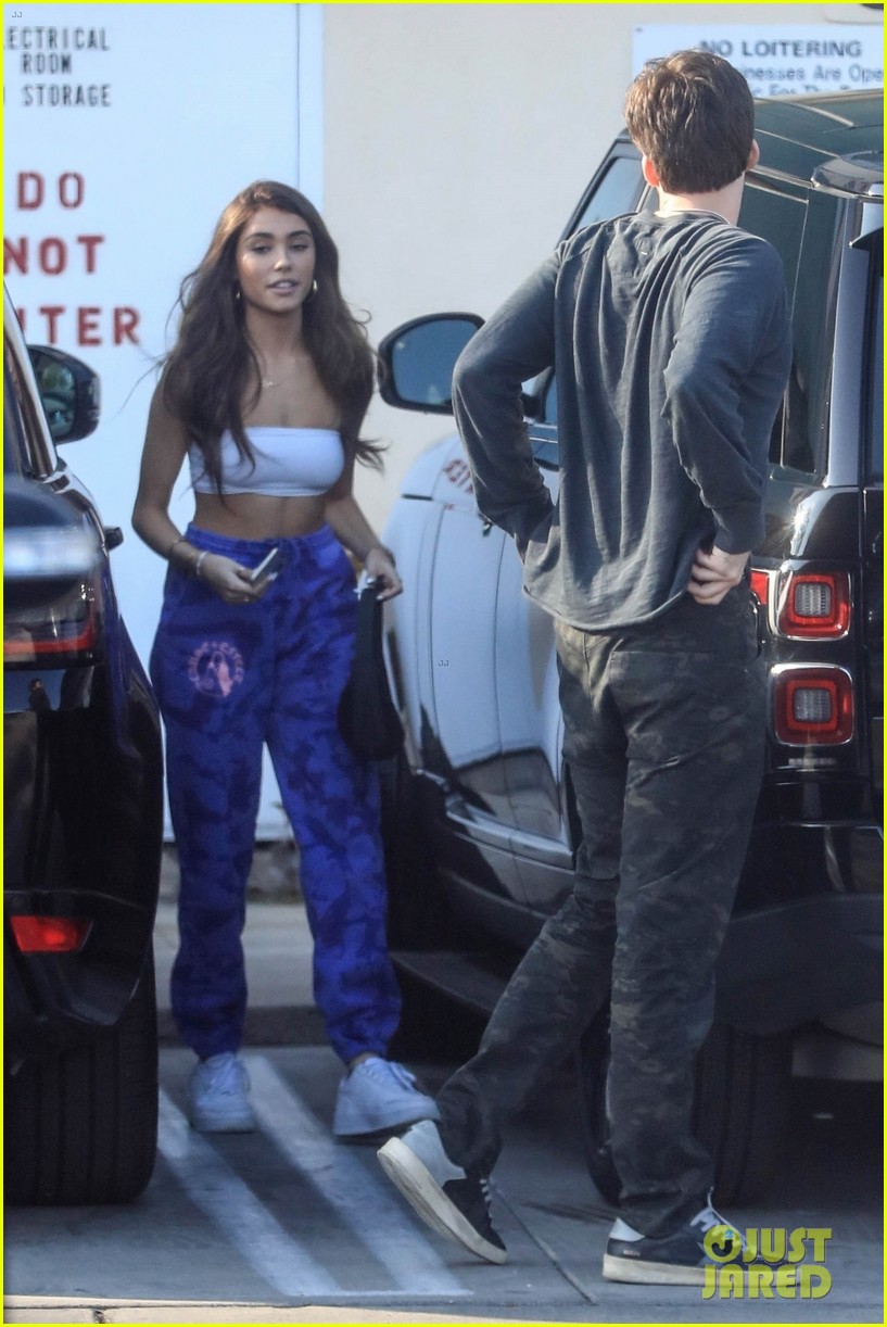 madison beer sports white bandeau for lunch in hollywood 01