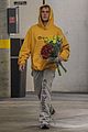 justin bieber picks up flowers for wife hailey in beverly hills 03
