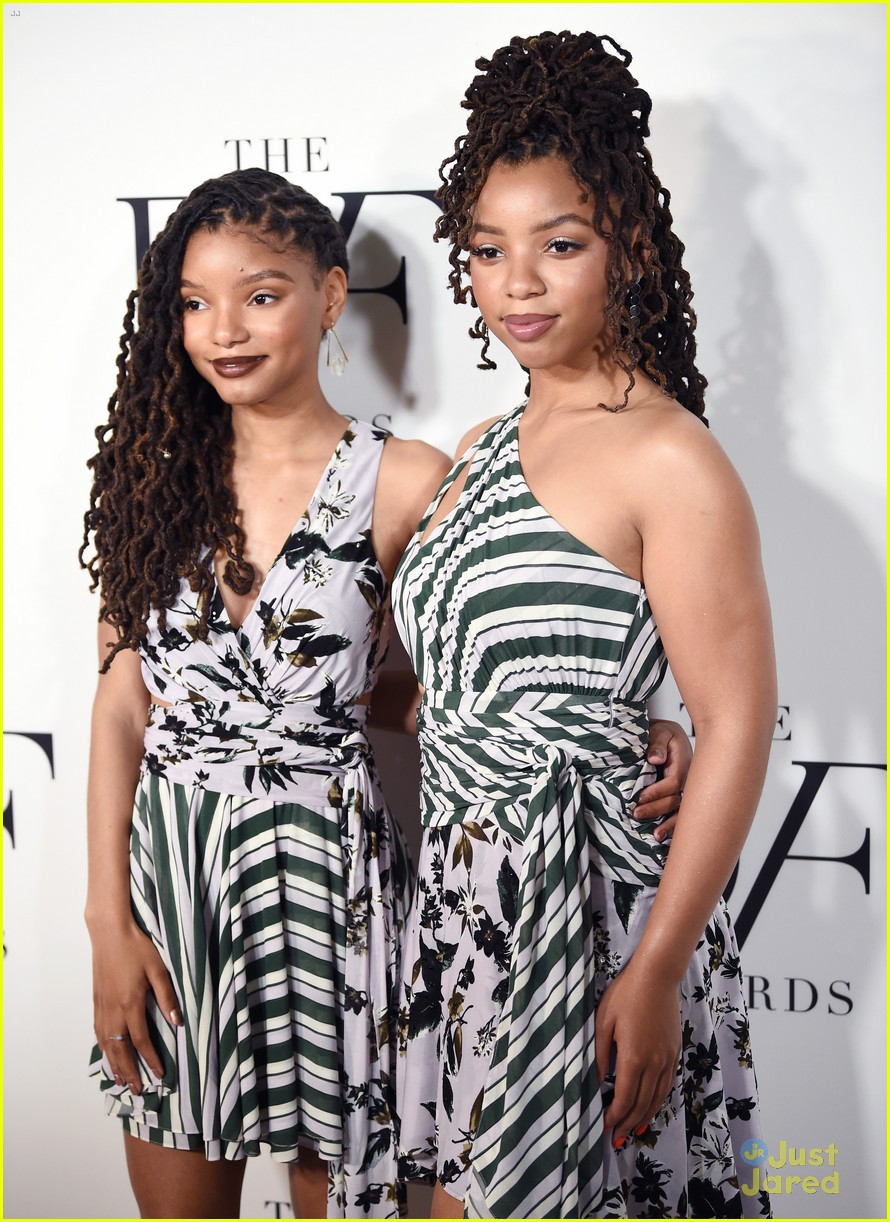 chloe halle perform dvf event nyc 02
