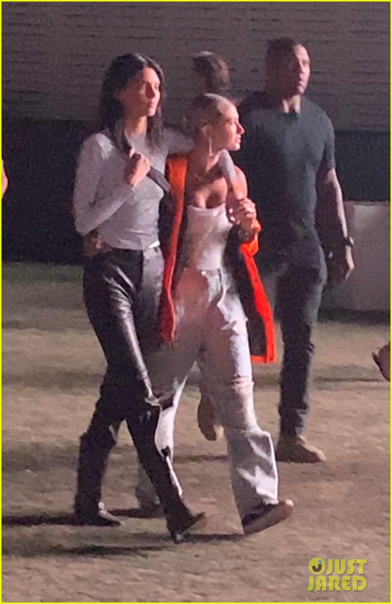 kendall jenner and hailey bieber check out jaden smiths coachella set 07.