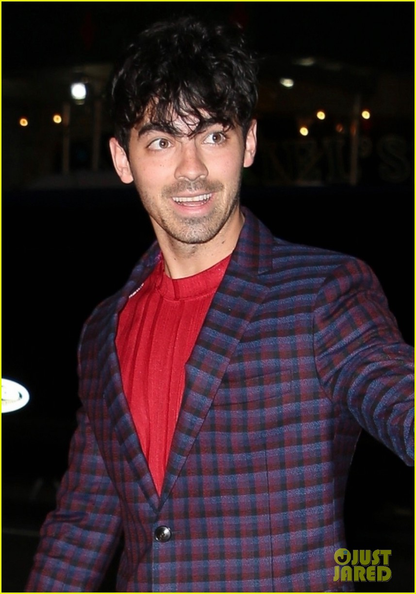 joe jonas looks dapper while out in nyc 06