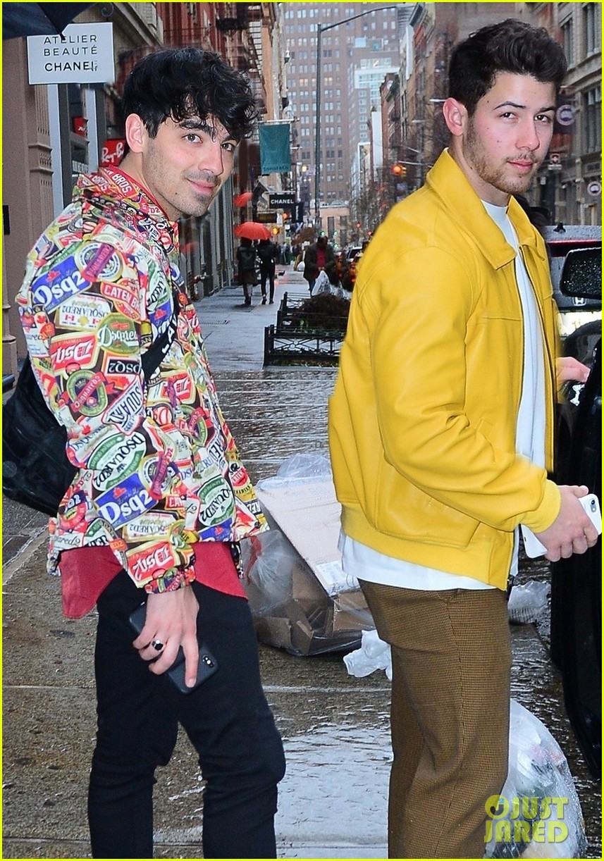 jonas brothers night out in new york city 09