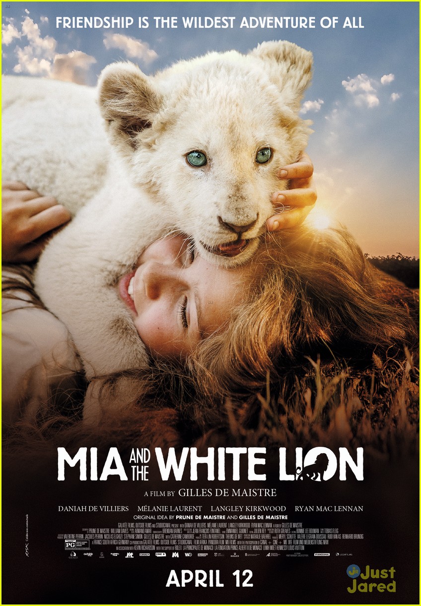 mia white lion stills clip 17