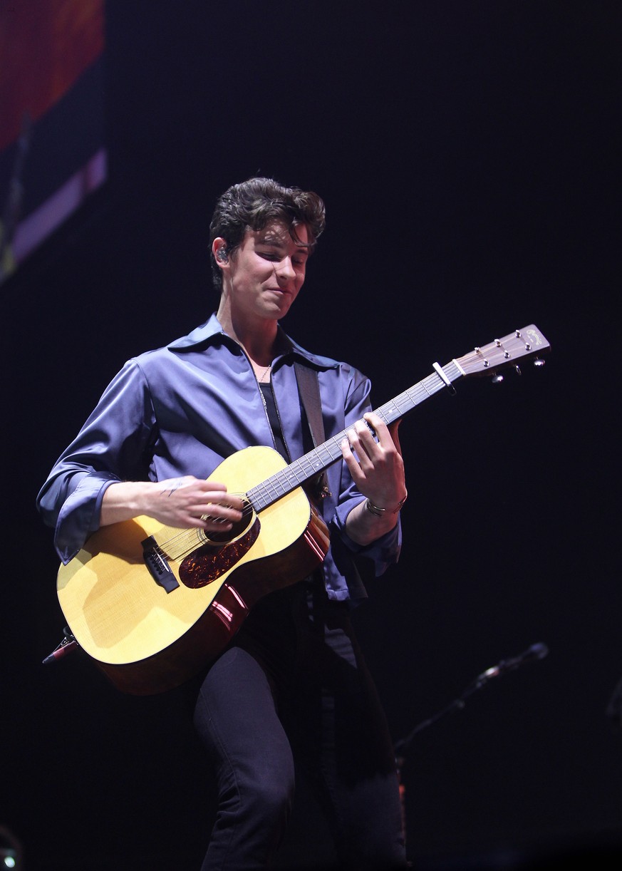 shawn mendes portugal performance concert pics 10