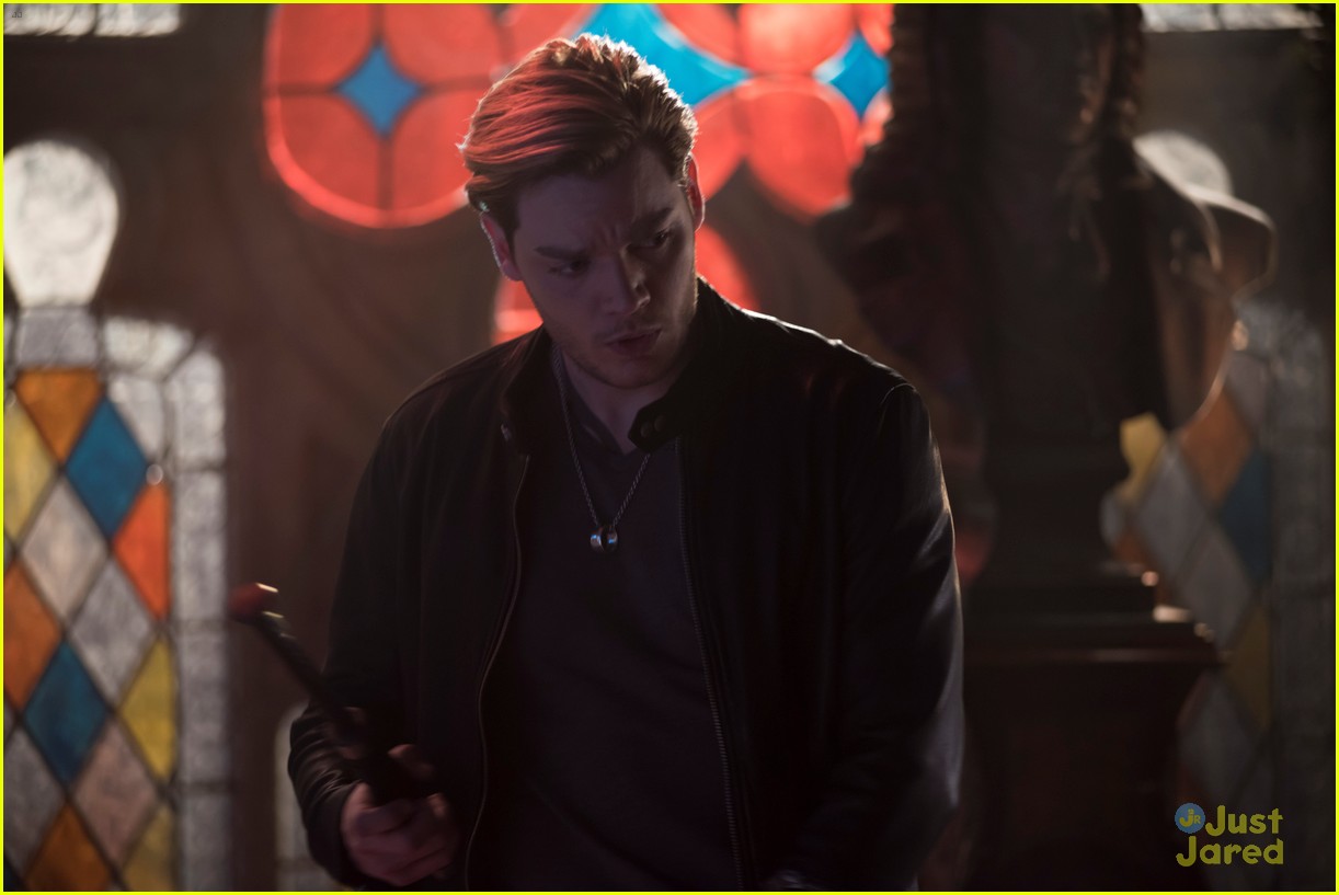 shadowhunters stay with me stills 05