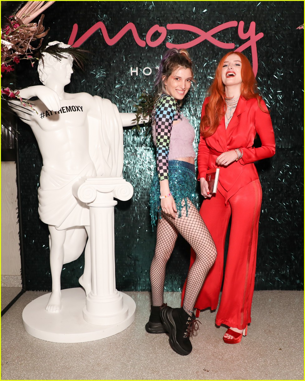 bella thorne and nina agdal team up for moxy chelseas grand opening 28