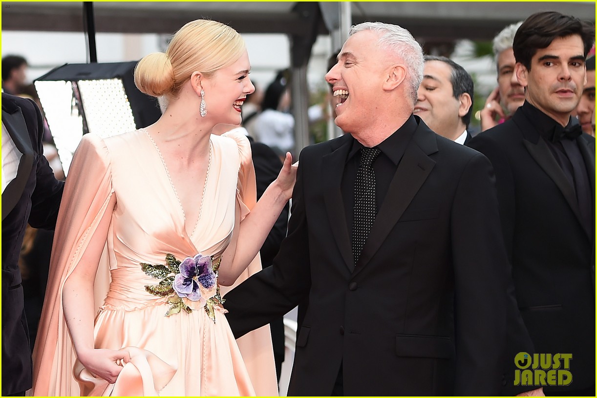 elle fanning cannes opening ceremony gucci gown 06