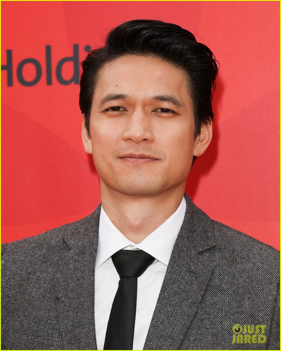harry shum jr sherry cola celebrate asian pacific americans at smithsonians the party 12