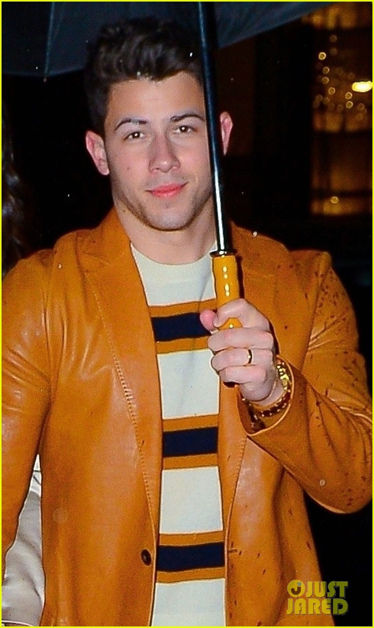 joe nick jonas wear coordinating outfits to snl after party 05