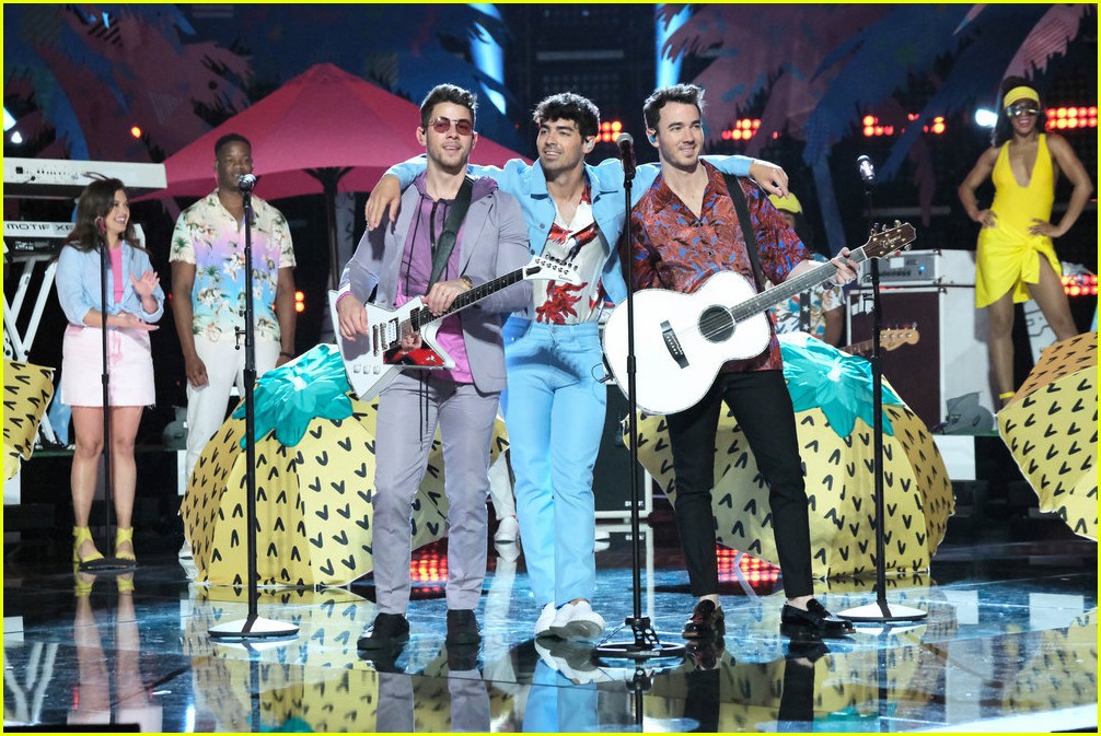 the voice jonas brothers finale performance 07