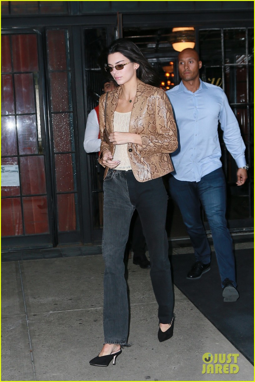 kendall jenner hailey bieber meet up for ice cream in nyc 04
