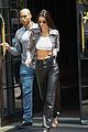 kendall jenner shows off her toned torso 01