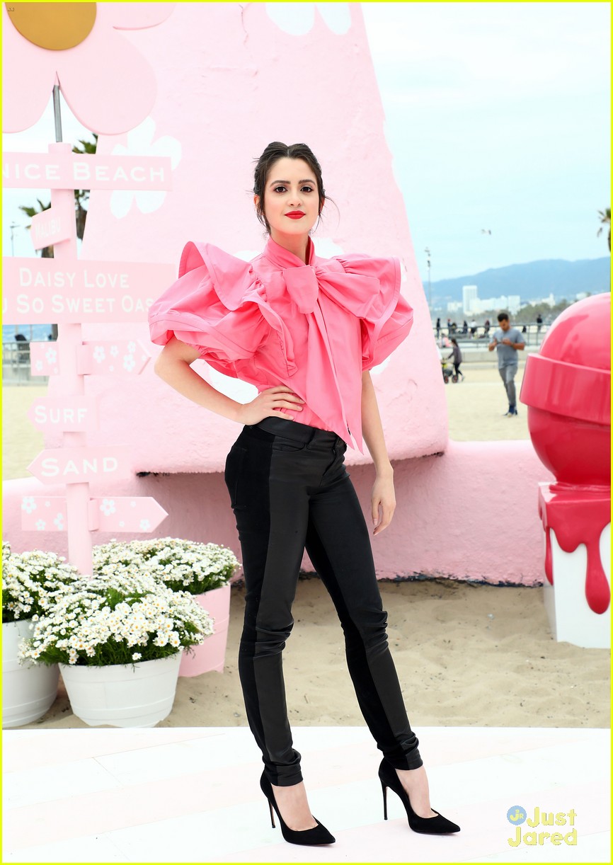 peyton laura bailee marc jacobs daisy pop up event 02