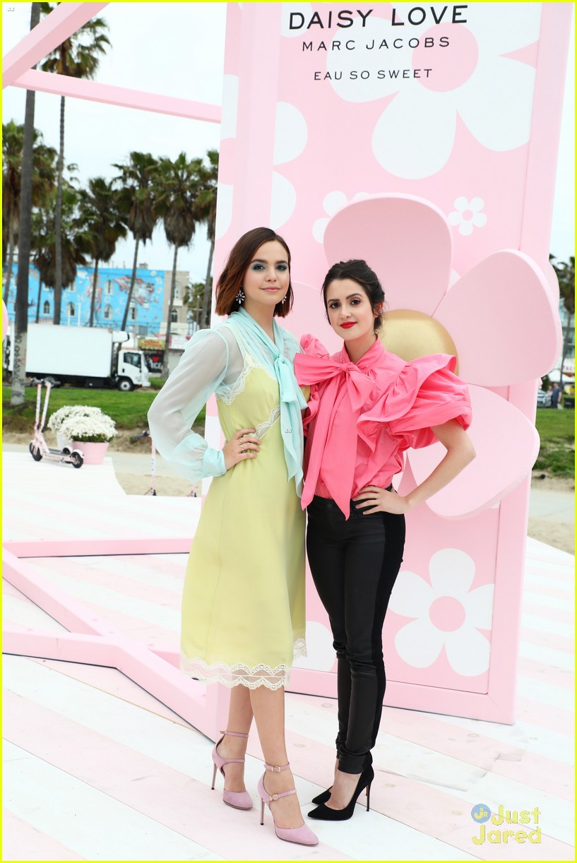 peyton laura bailee marc jacobs daisy pop up event 26
