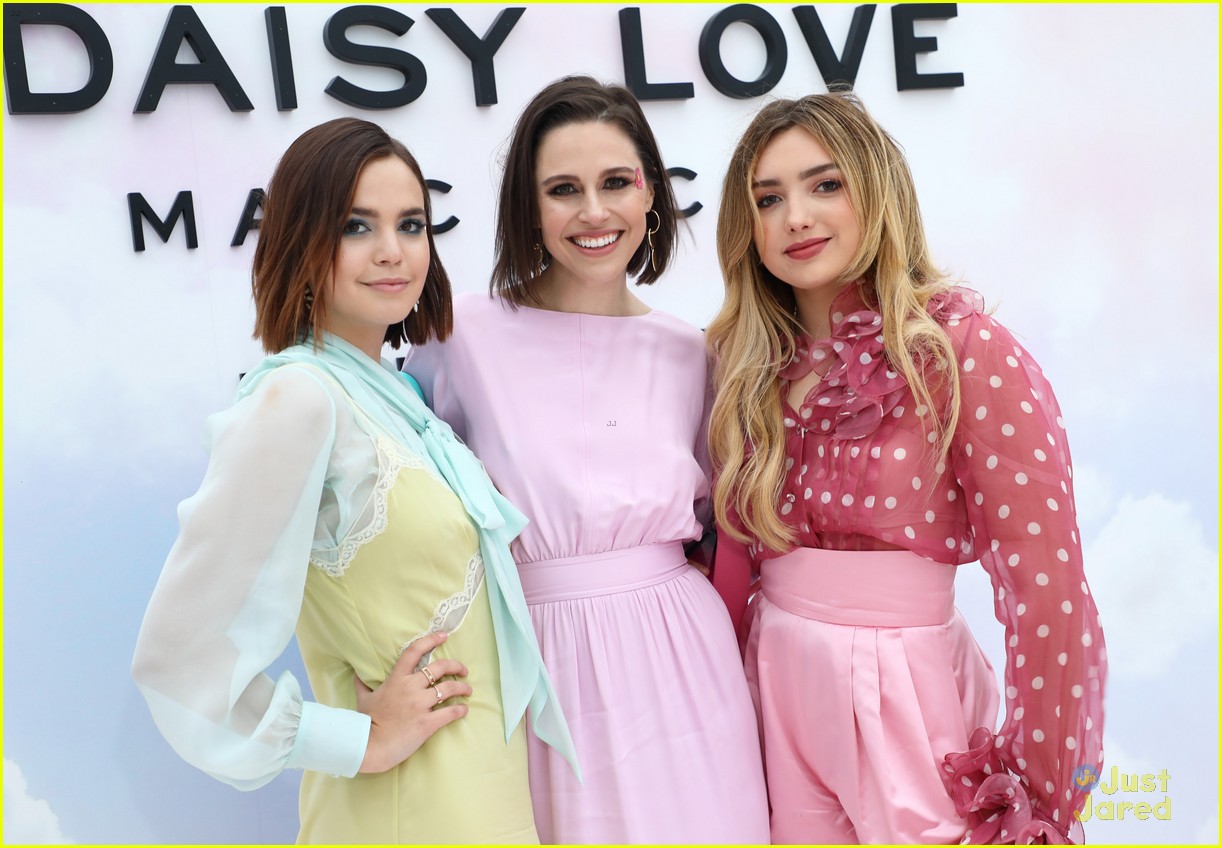 peyton laura bailee marc jacobs daisy pop up event 29