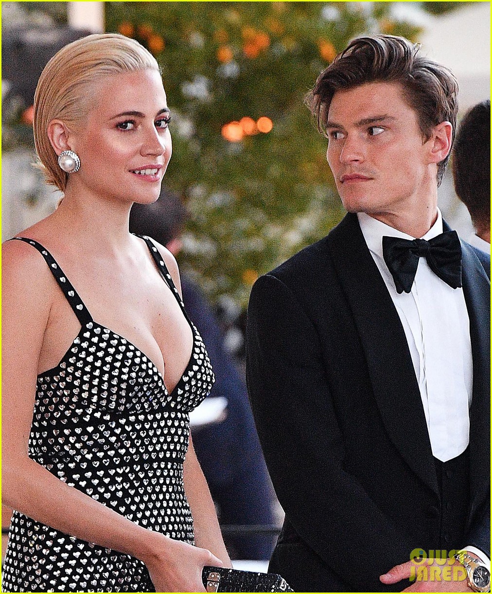 pixie lott oliver cheshire cannes 02