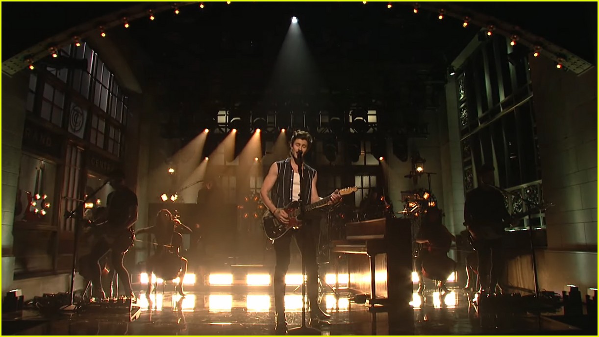 shawn mendes in my blood snl 03