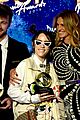 julia roberts honors billie eilish at ascap pop music awards 2019 28