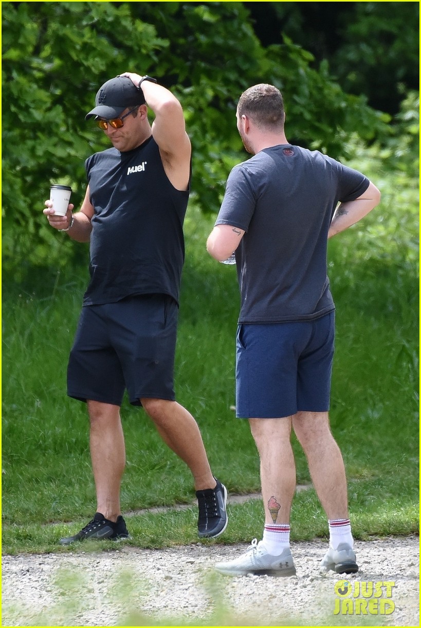 sam smith goes for a hike with trainer 12
