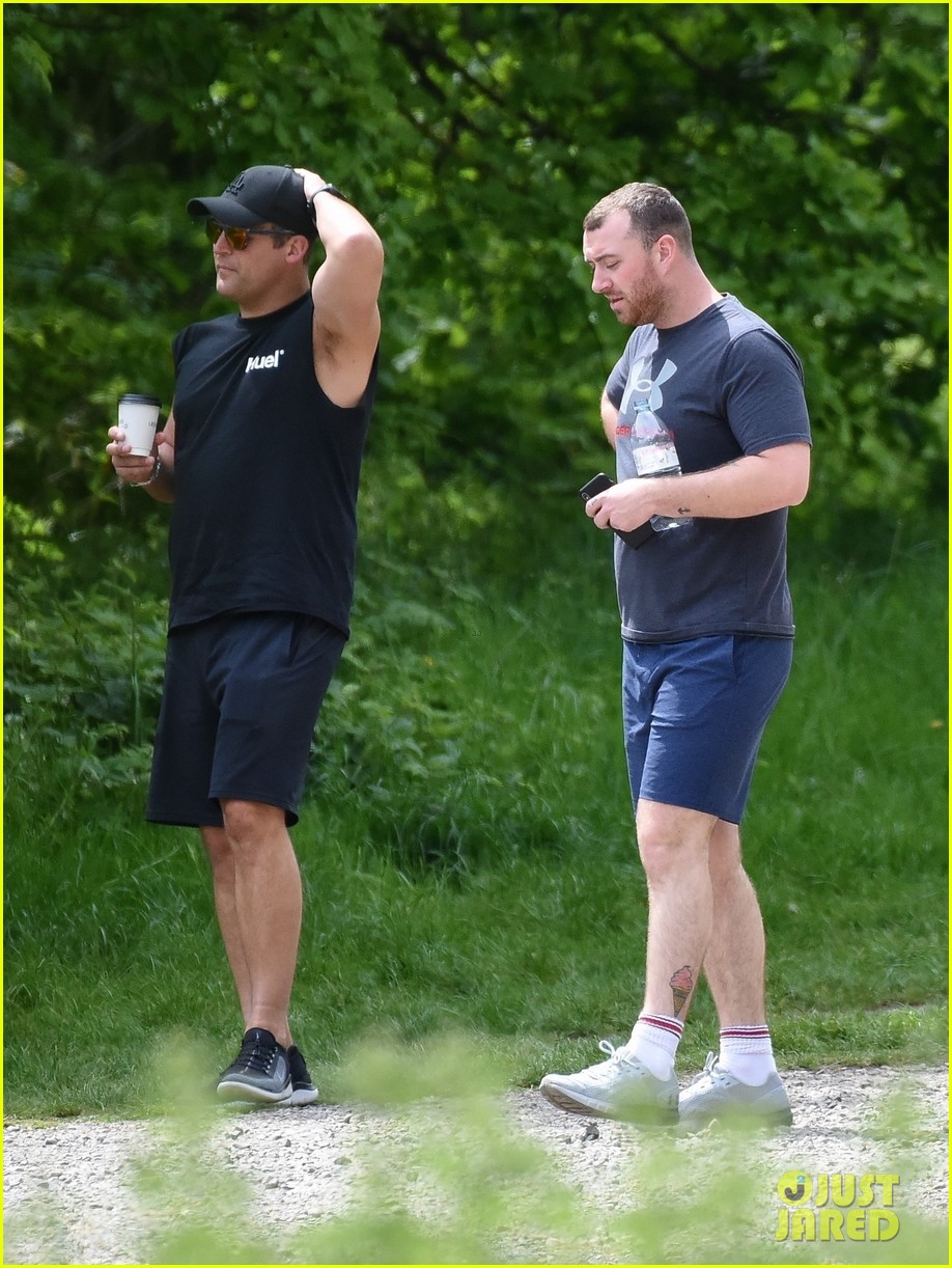 sam smith goes for a hike with trainer 14