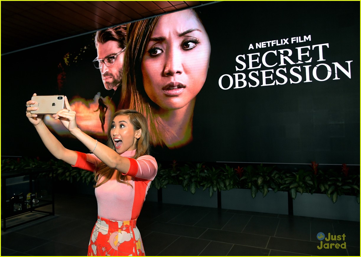 brenda song selfie secret obsession screening 03