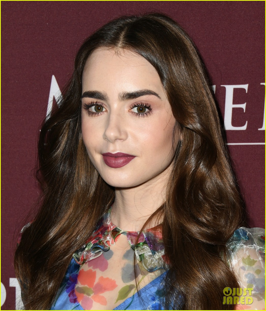 lily collins les mis photo call 15