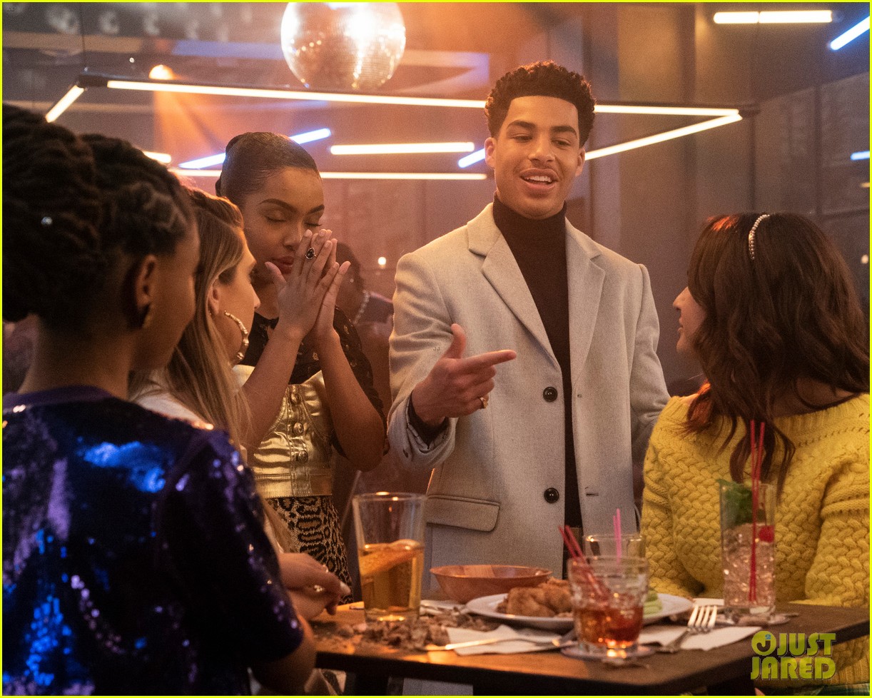 zoey brings brother junior as wingman during friend drama on grownish 04