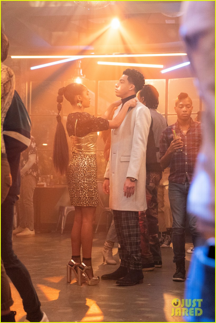 zoey brings brother junior as wingman during friend drama on grownish 05