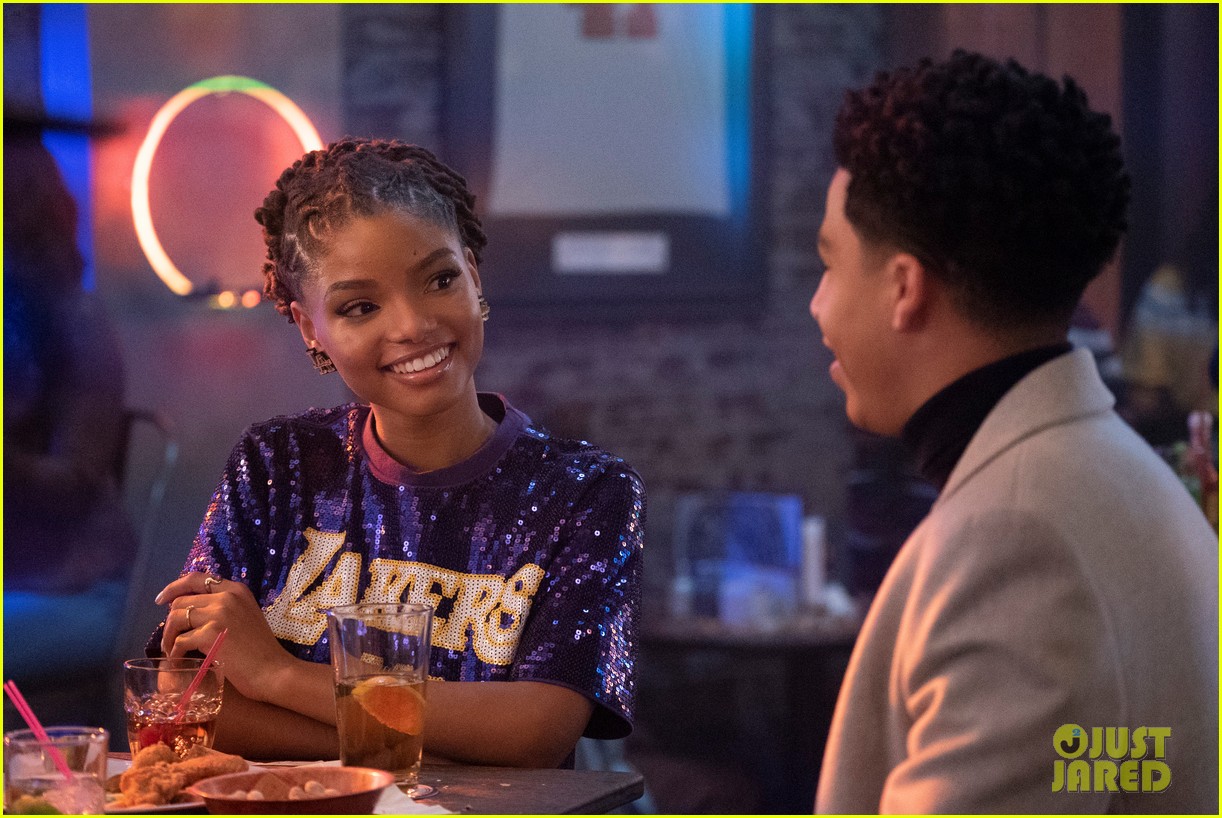 zoey brings brother junior as wingman during friend drama on grownish 06